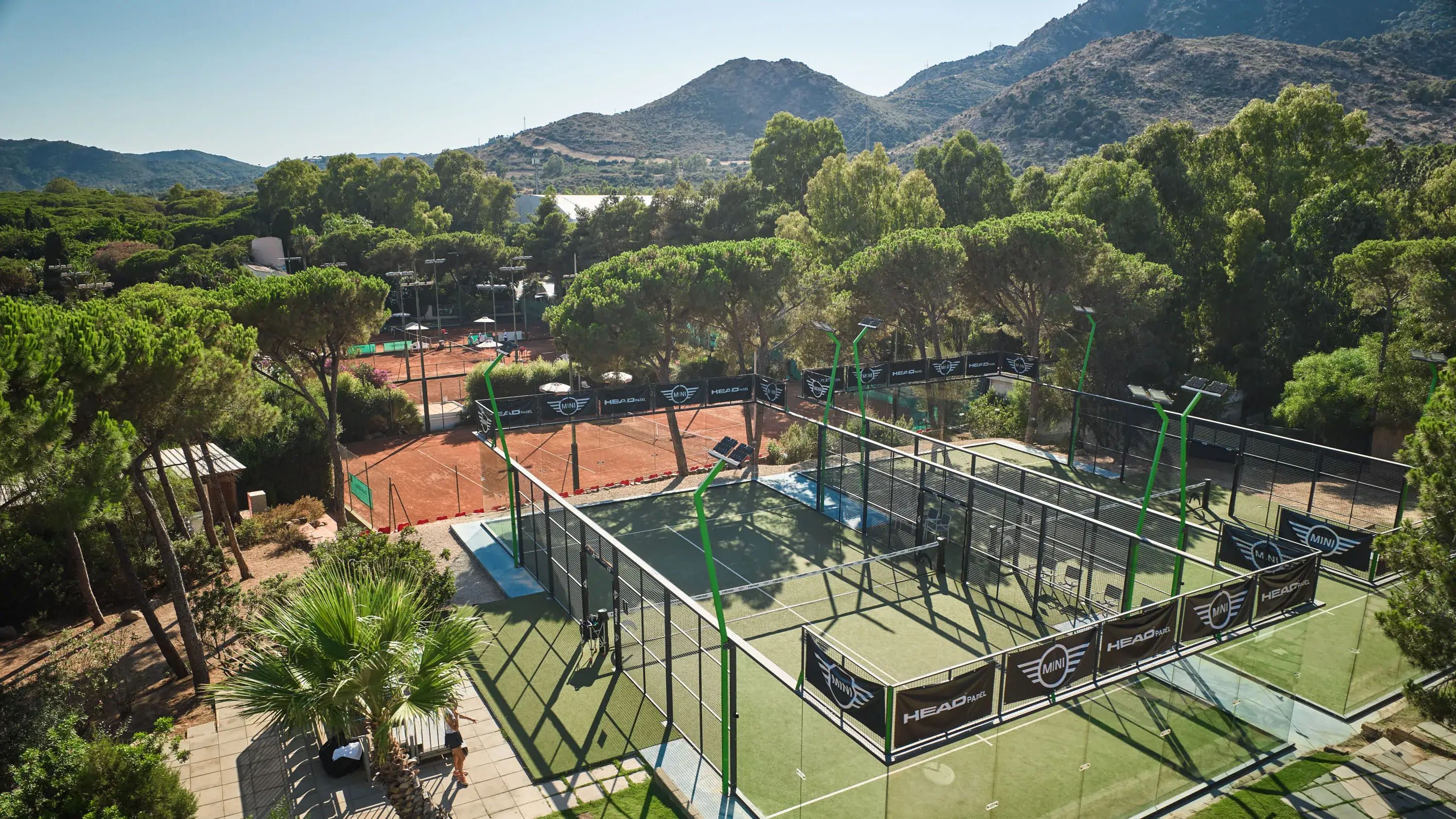 Resort padel court installation — US Padel Court Builders